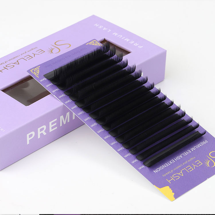 Чому російські об'ємні вії такі популярні?